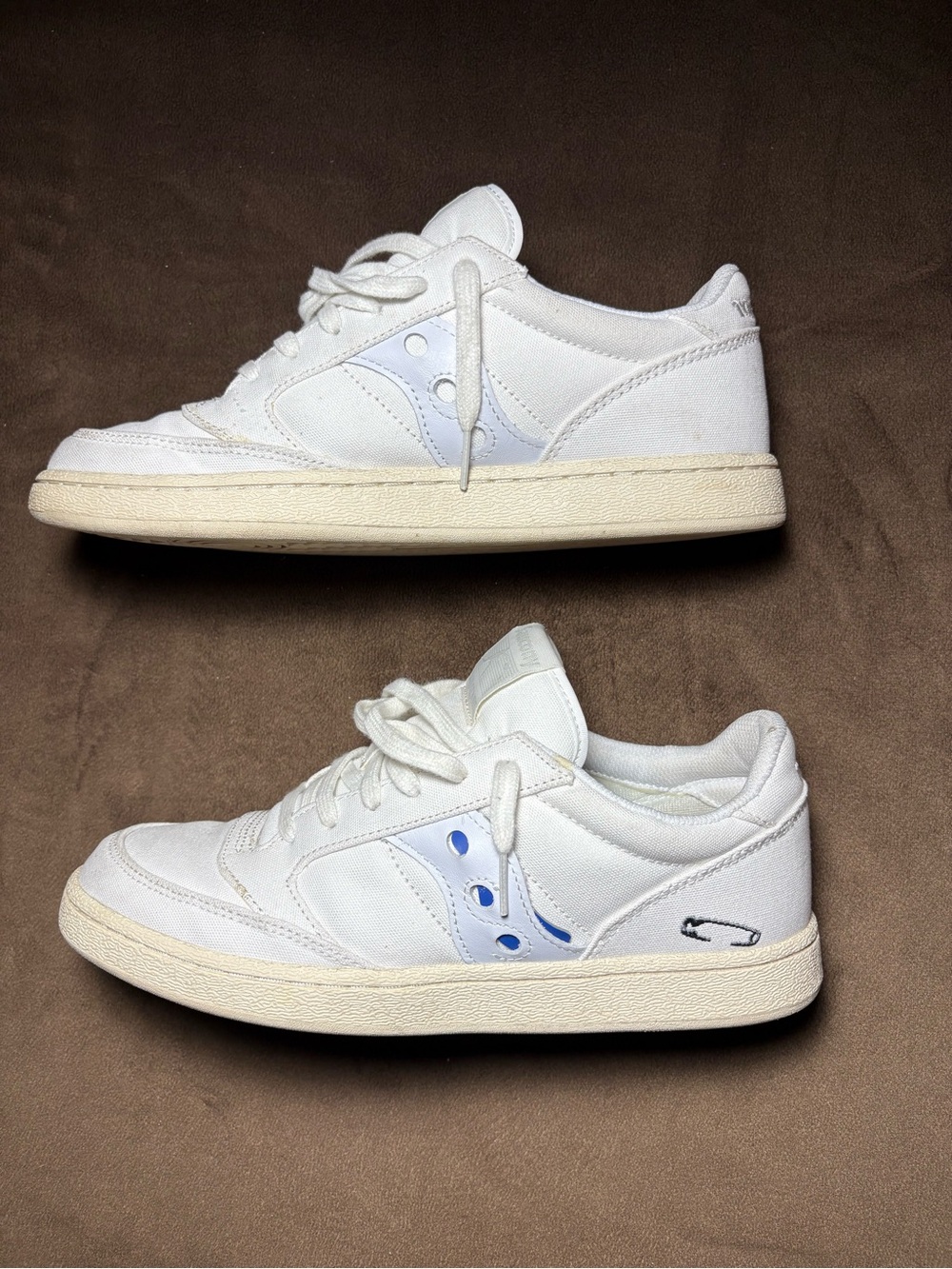 Saucony x Maybe Tomorrow Jazz Court “For You, By You” Sneakers 🤍🔵